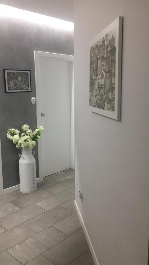 Interno 1 Ciampino Roma Luxury Apartment Con Balcone Exteriér fotografie