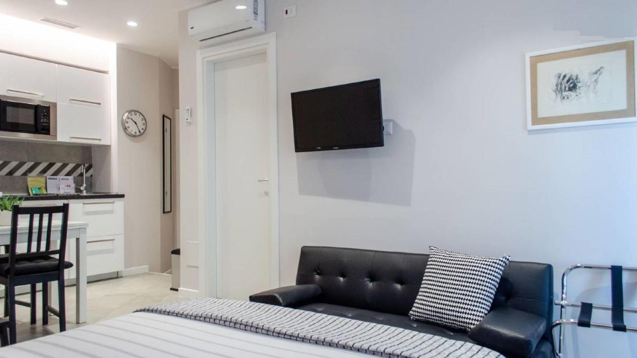 Interno 1 Ciampino Roma Luxury Apartment Con Balcone Exteriér fotografie